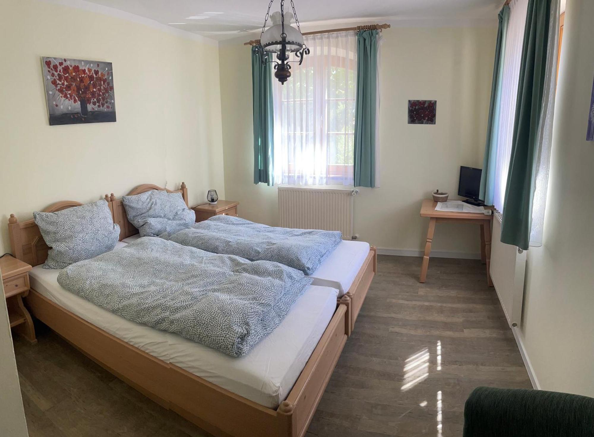 Landgasthof - Braukeller - Fattigau Oberkotzau Екстер'єр фото